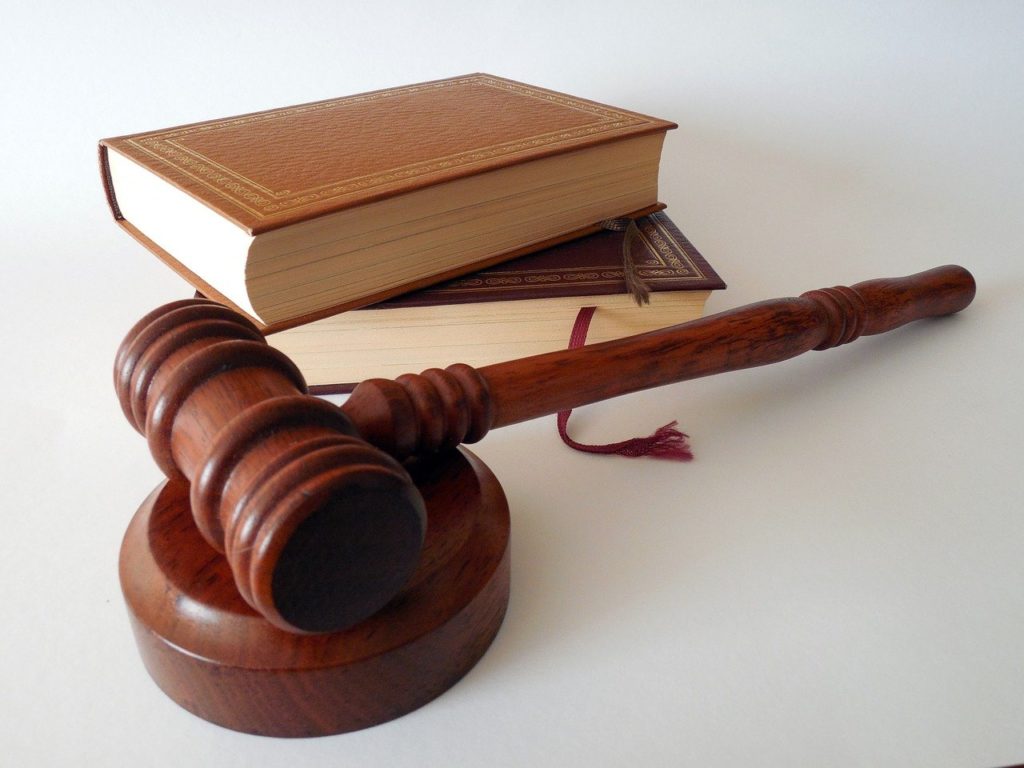 Hire a Criminal Law Lawyer